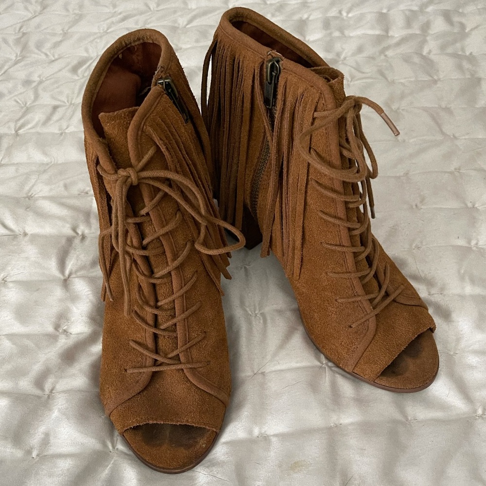 Steve Madden Newporte Suede Fringe Booties